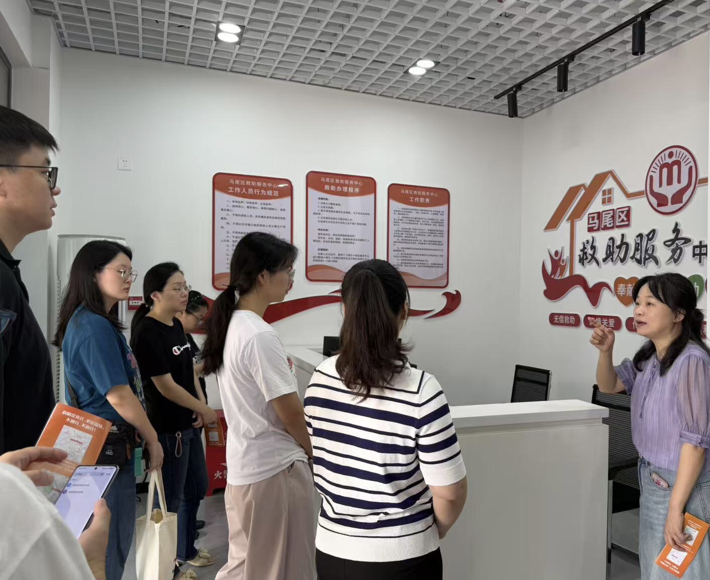 马尾区民政局开展救助机构开放日暨未成年人救助保护宣传活动